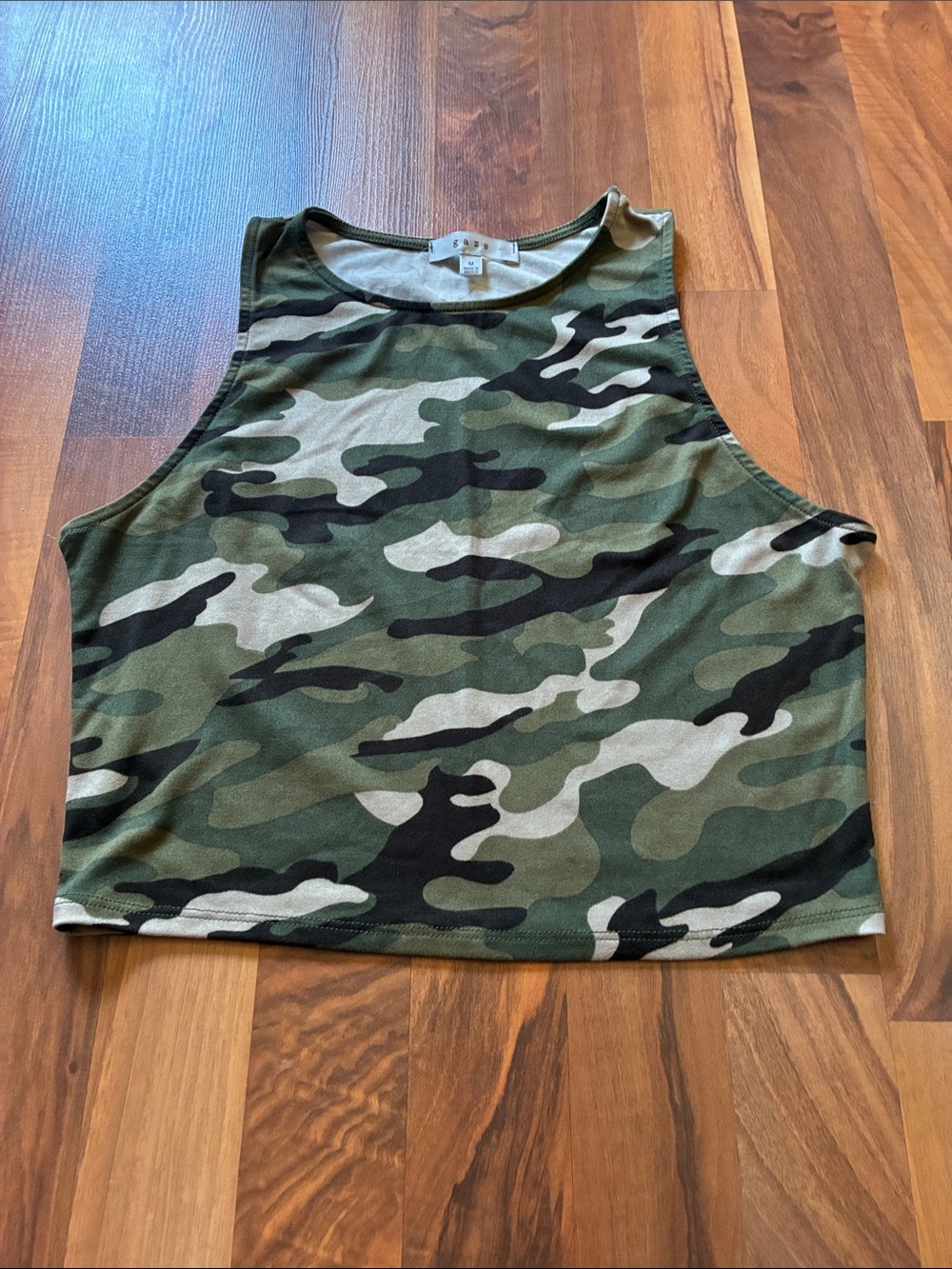 gaze Camouflage Crop Tank Top - Green & Black